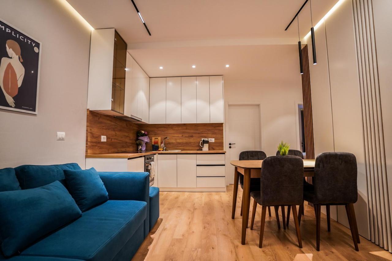Hidden Gem Tirana 2Br Comfort In Historic Zone Buitenkant foto