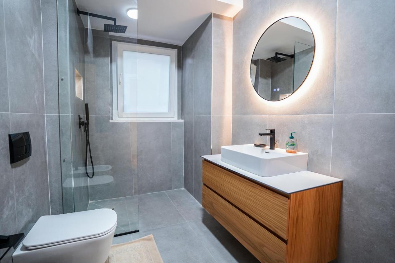 Hidden Gem Tirana 2Br Comfort In Historic Zone Buitenkant foto