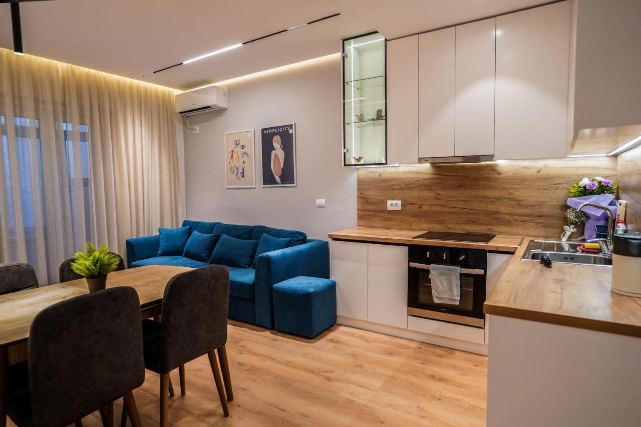 Hidden Gem Tirana 2Br Comfort In Historic Zone Buitenkant foto