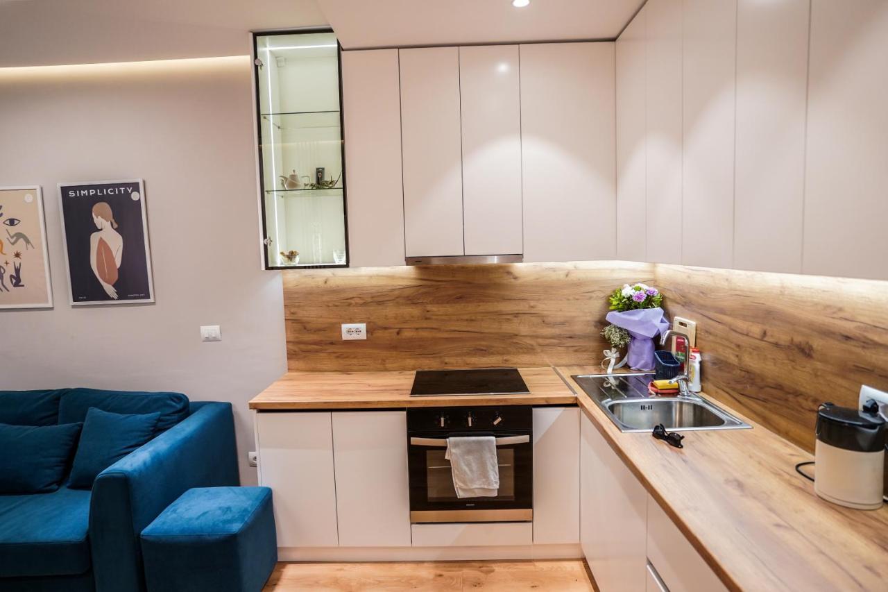 Hidden Gem Tirana 2Br Comfort In Historic Zone Buitenkant foto