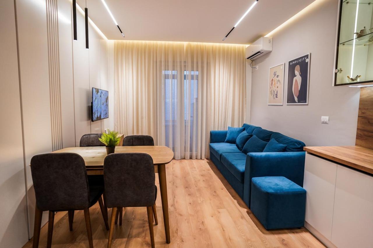 Hidden Gem Tirana 2Br Comfort In Historic Zone Buitenkant foto