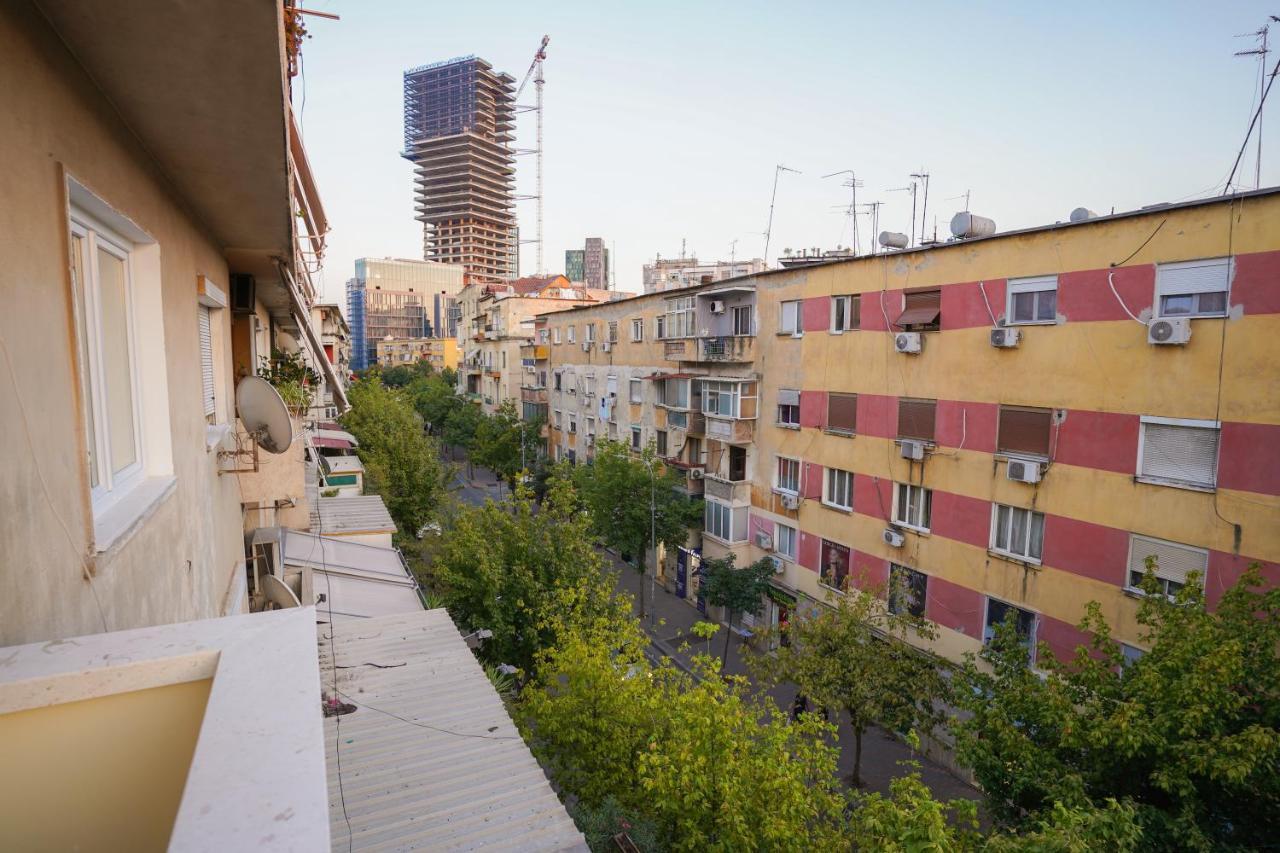 Hidden Gem Tirana 2Br Comfort In Historic Zone Buitenkant foto